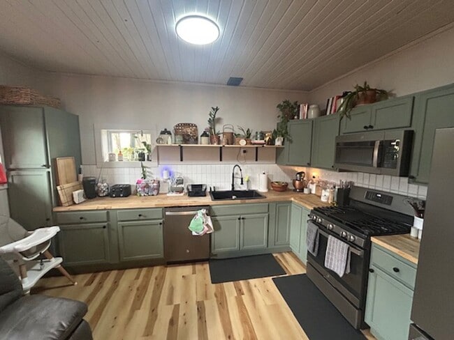 Photo - 2 bedroom 1 bath single family home