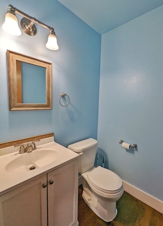 Photo - Backloop Sgl Fam Home, 3BD/2BA, Pet Friendly, 2 Car Garage