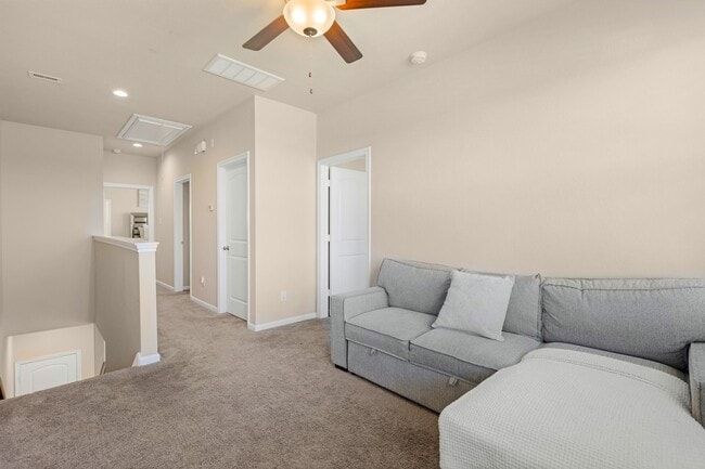 Building Photo - 5215 Pr Ter Ln Rental