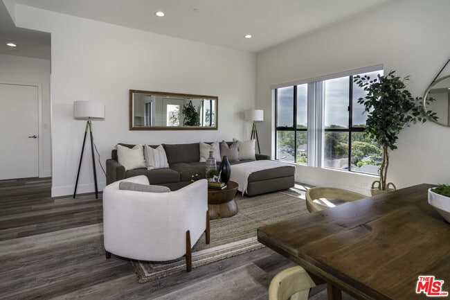 Photo - 2465 Purdue Ave Unidad PH 3