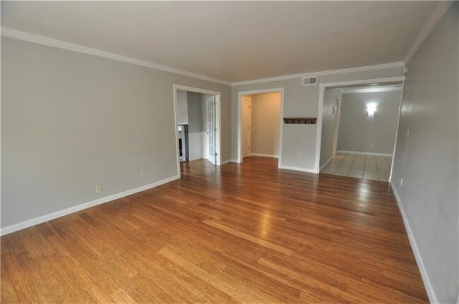 Photo - 6851 Roswell Rd Unit D10