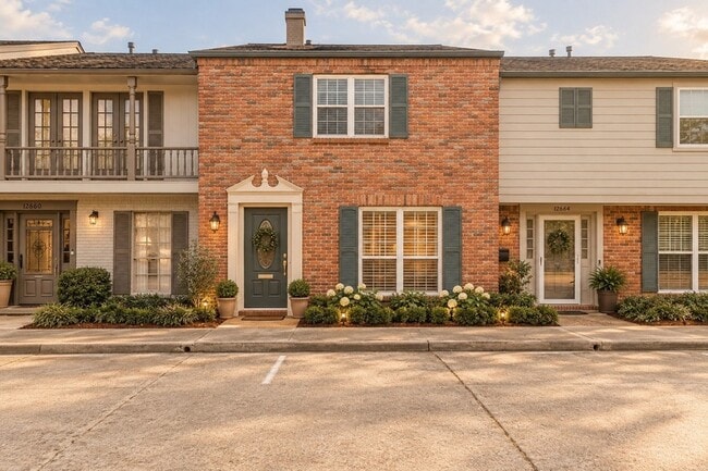 Building Photo - 12662 Rip Van Winkle Dr Unit 8