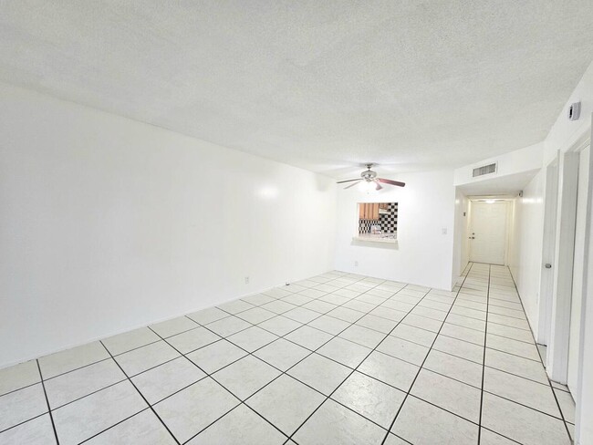 Photo - 7960 N Colony Cir Unidad 308