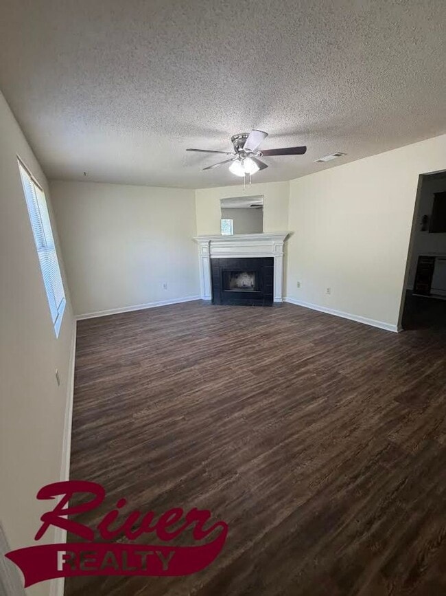 Photo - 3 Bedroom House in Hephzibah For Rent.