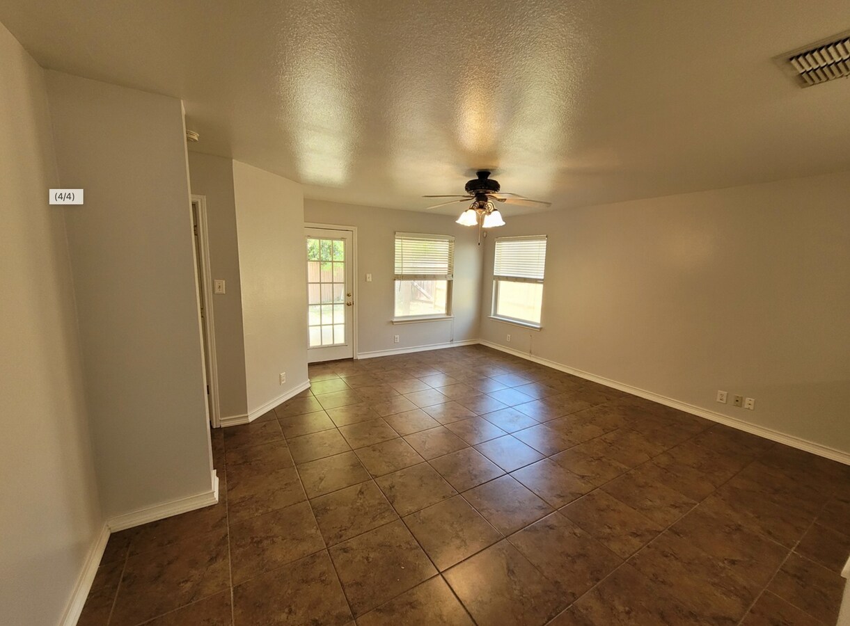Photo - 10503 Artesia Wls