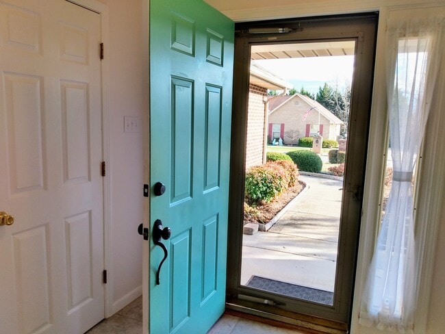 Photo - Maryville 37803 - COMING SOON! 3 bedroom, 2 bath, split floor plan home with a 2-car garage - Cal...