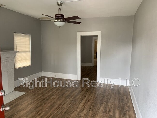 Photo - 1408 High St Unidad Apt B