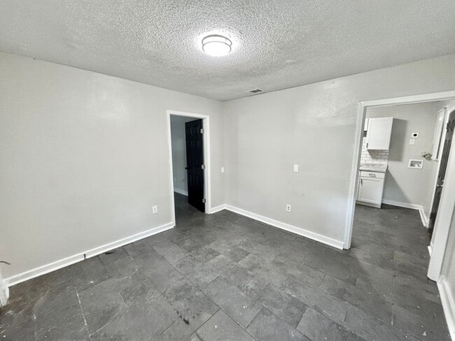 Photo - 1862 Farrington St