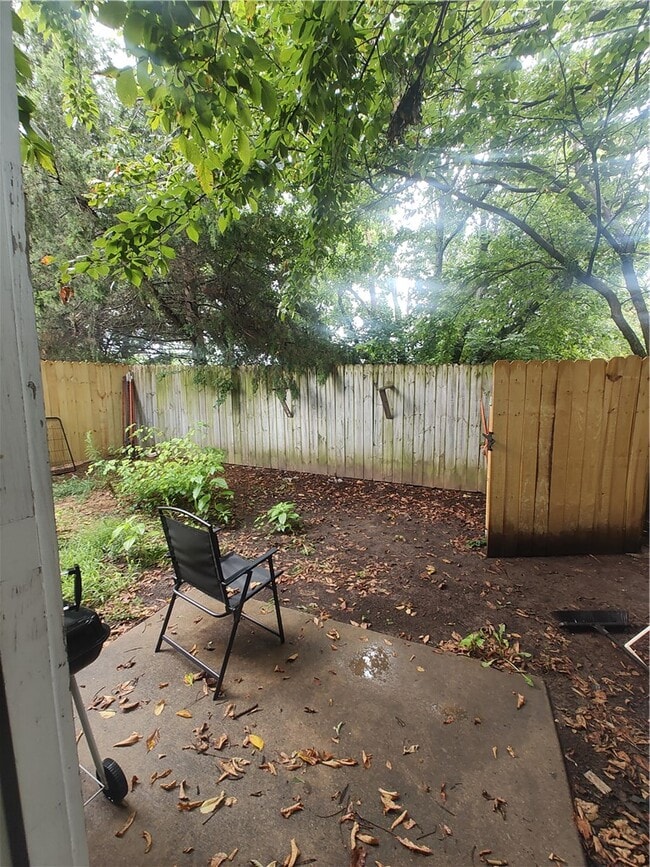 Photo - 17 W Rainsong St