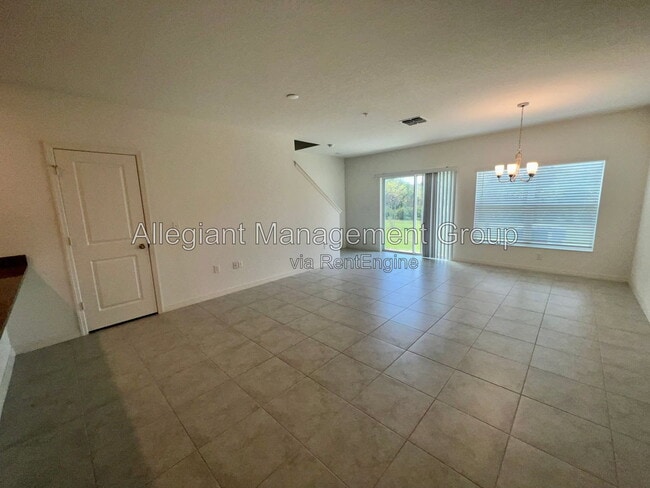 Photo - 3805 Hampton Chase Ln