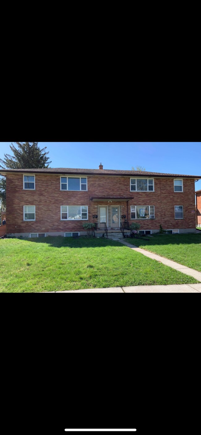 Photo - 1889 Wavell St Unit 1887 Main