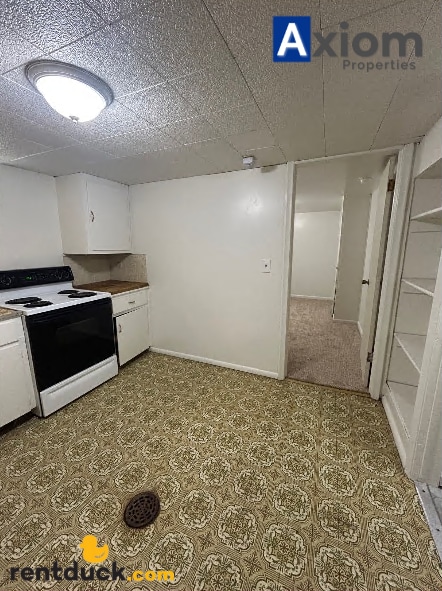 Photo - 1351 1/2 E Fremont-