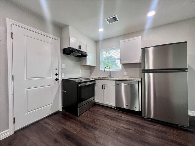 Photo - 207 Avenue A