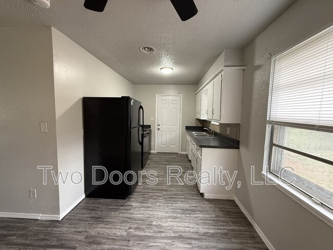 Photo - 605 SE 72nd St