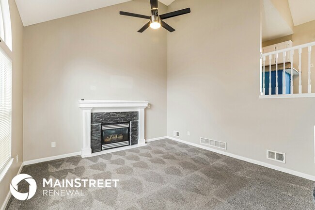 Photo - 845 SW Country Hill Dr