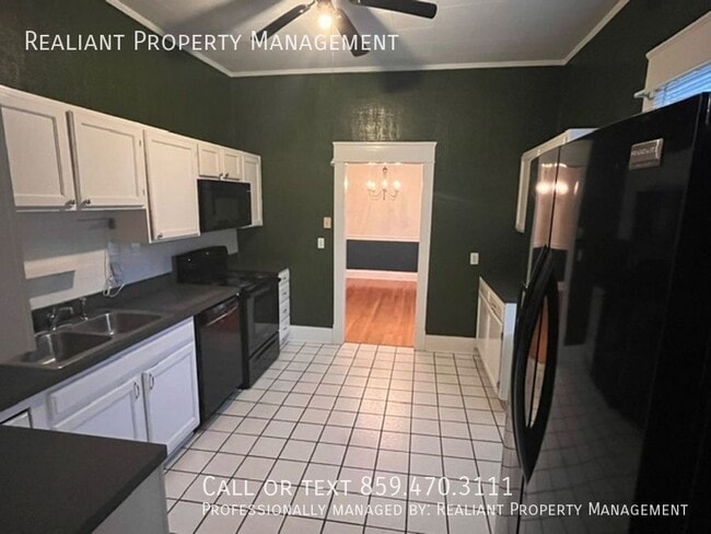 Photo - 104 S Walnut St