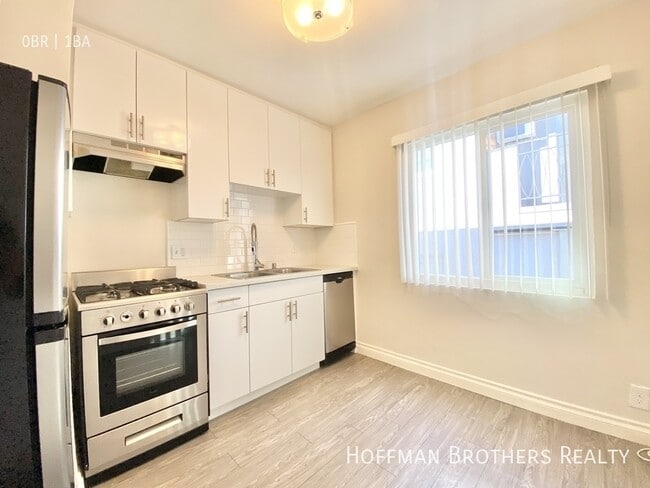 Building Photo - 1134 N Ogden Dr Unit 3