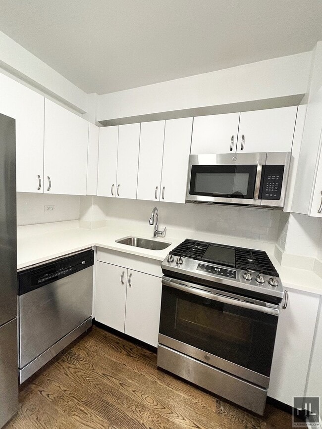 Photo - EAST 57 STREET Unit 10G