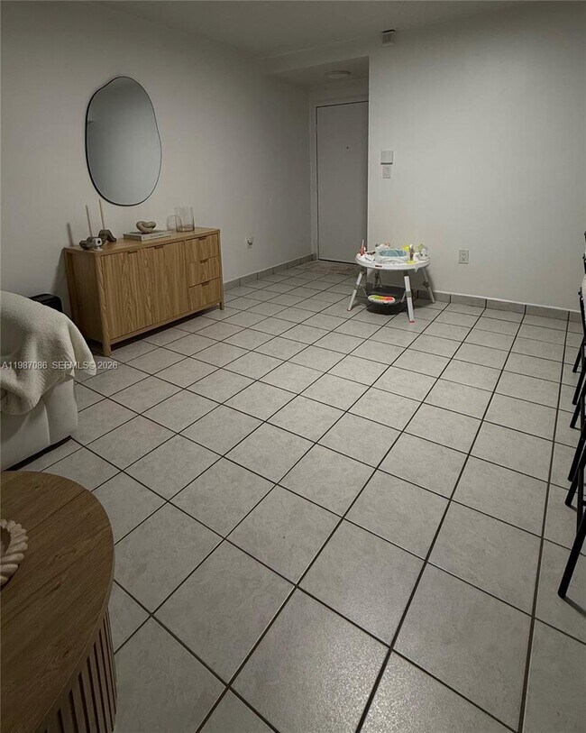 Photo - 9437 Fontainebleau Blvd Unidad 110-16