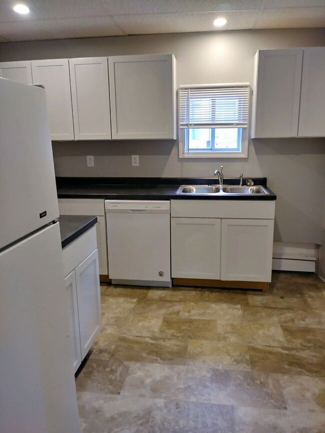 Photo - 4 Bedrooms/2 Bath Home