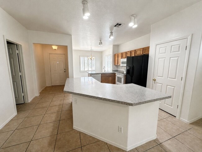 Photo - 10912 Golden Birch Pl