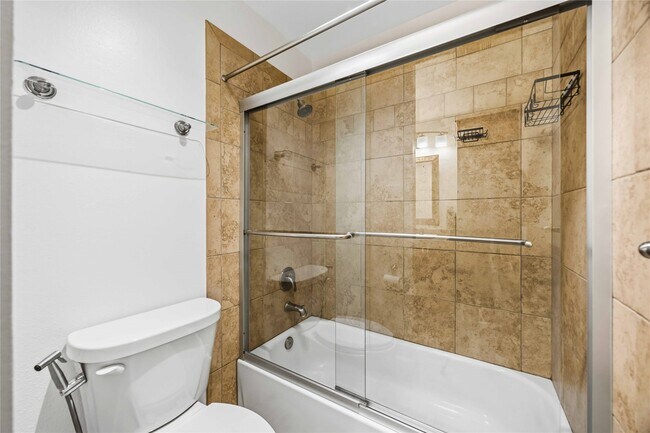 Photo - 2100 Commonwealth St Unit C