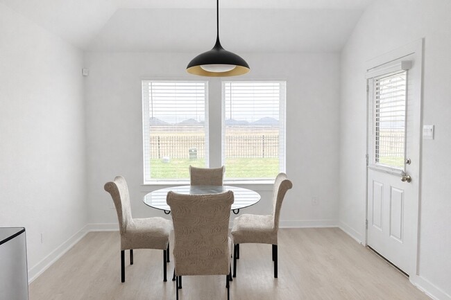 Photo - 8554 Tropical Breeze Wy