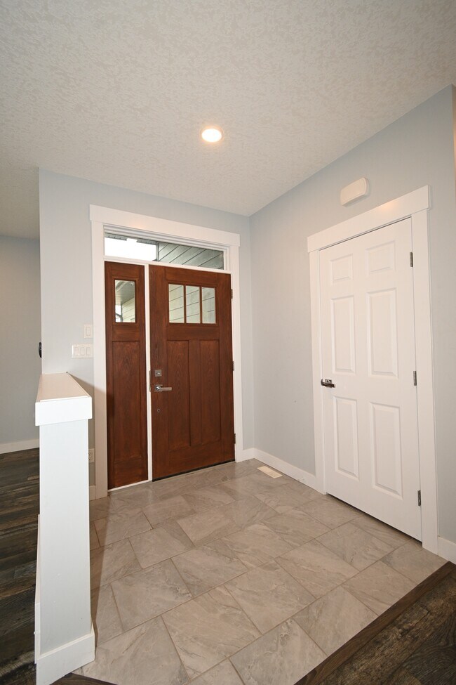 Photo - 4724 Gannett Rd