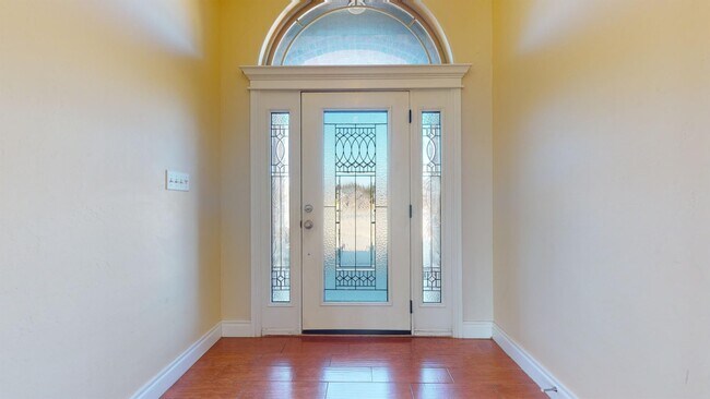 Photo - 1004 Waverly Way