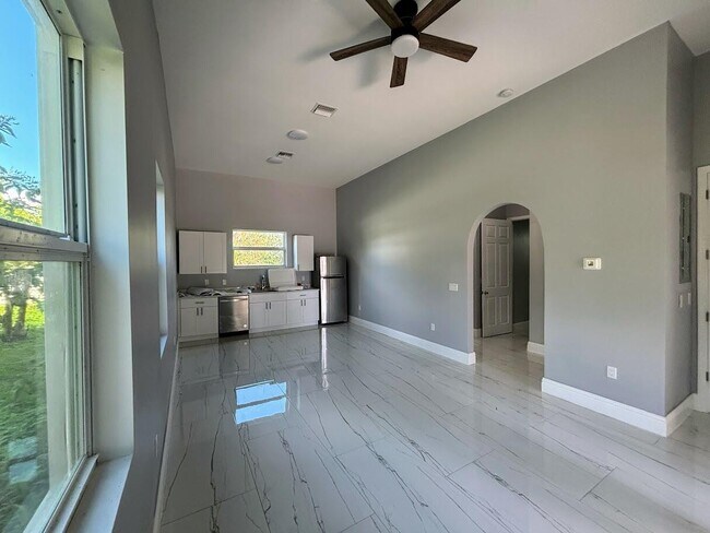 14715 82nd Ln N