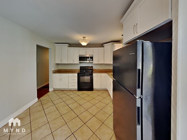 Photo - 3975 Hilltop Rd SE