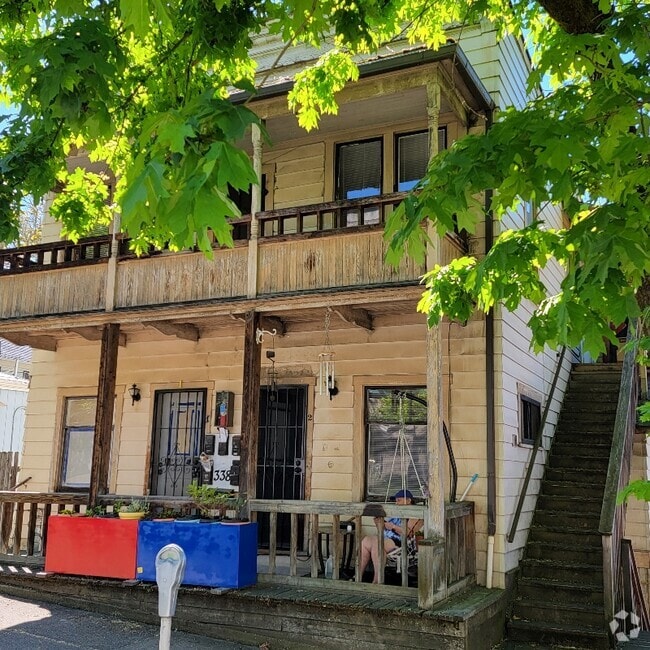 Building Photo - 338 SE Jackson St Unit 3 Rental