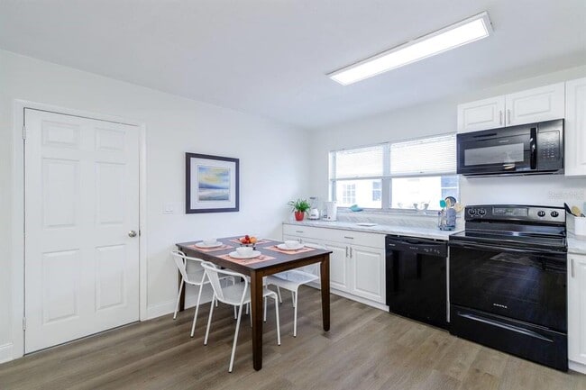 Photo - 1297 13th St