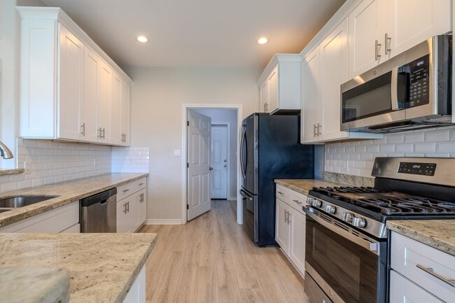 Photo - 2422 Cardinal Dr