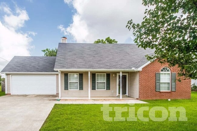 Photo - 2121 Montgomery Ln