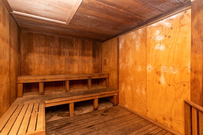 Photo - 2211 Ala Wai Blvd