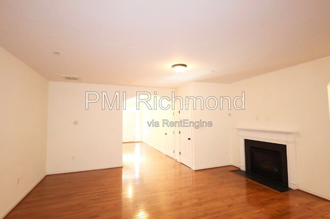 Photo - 4707 Brydes Ln