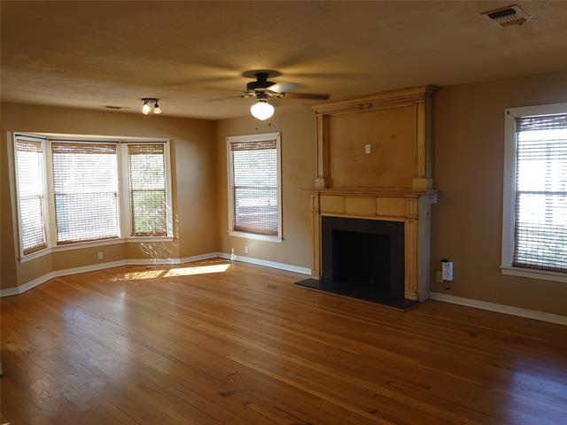 Photo - 517 Meander St