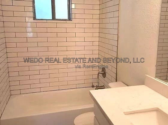 Building Photo - 1812 N 26th Pl Unit 1