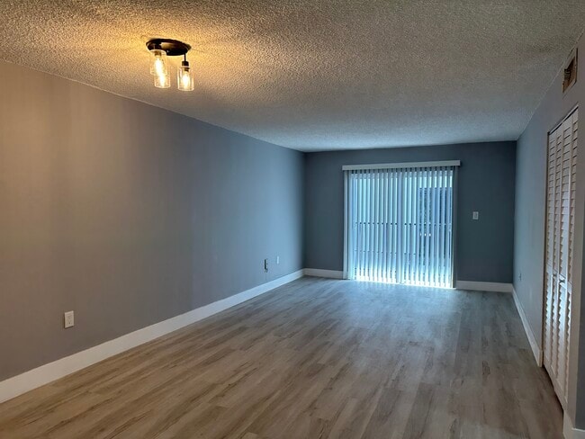 Photo - 1337 NW 1st St Unit #7