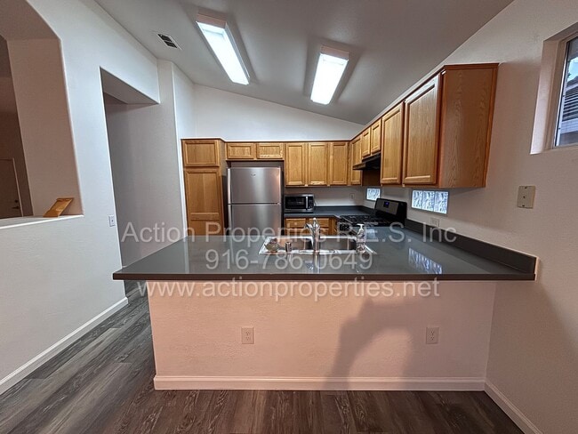 Photo - Single Story in Sun City 55+ Community - Access to all Amenities Included - Low Maintenance Yards!