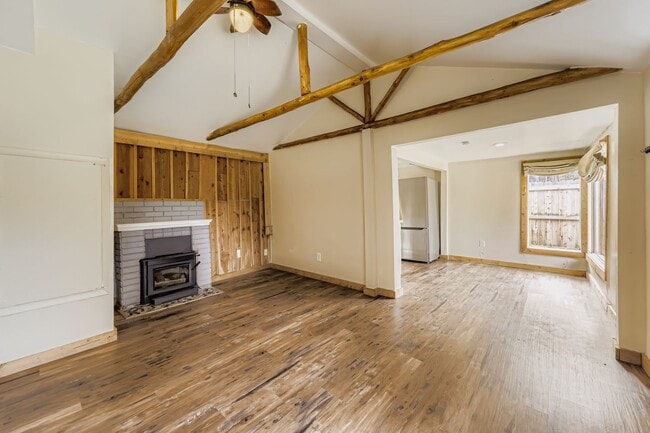 Photo - 9 Moon Dance Ln