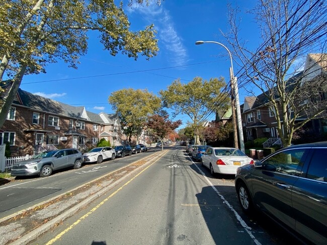 Building Photo - 84-06 63rd Ave