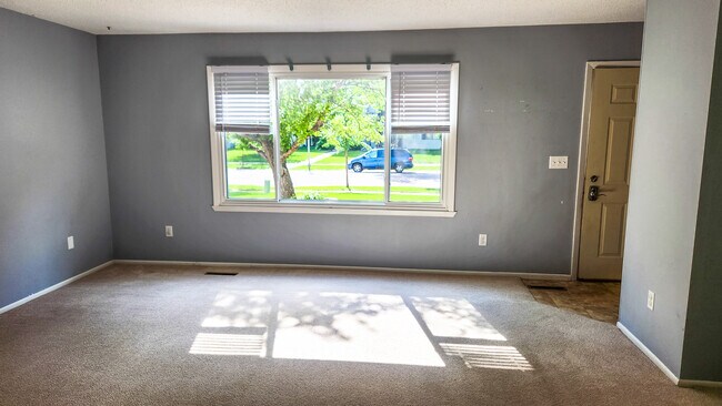 Photo - 3413 2nd St N