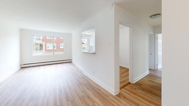 Photo - 362 McArthur & 388-390 Irwin Miller