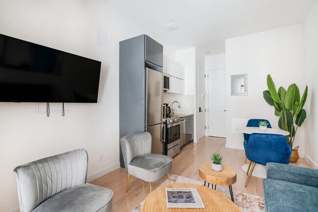 319 E 14th St Unit SI ID1062735P