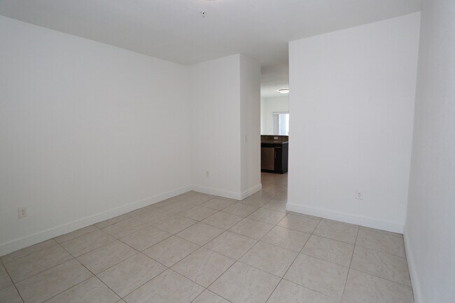 Photo - 6001 NW 182nd Ln