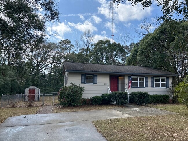 Building Photo - 319 Bermuda Rd