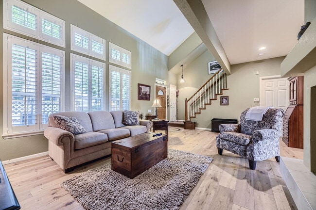 2980 W Long Dr Unit D