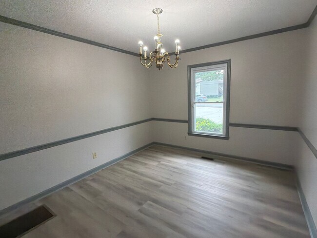 Photo - New Listing!!